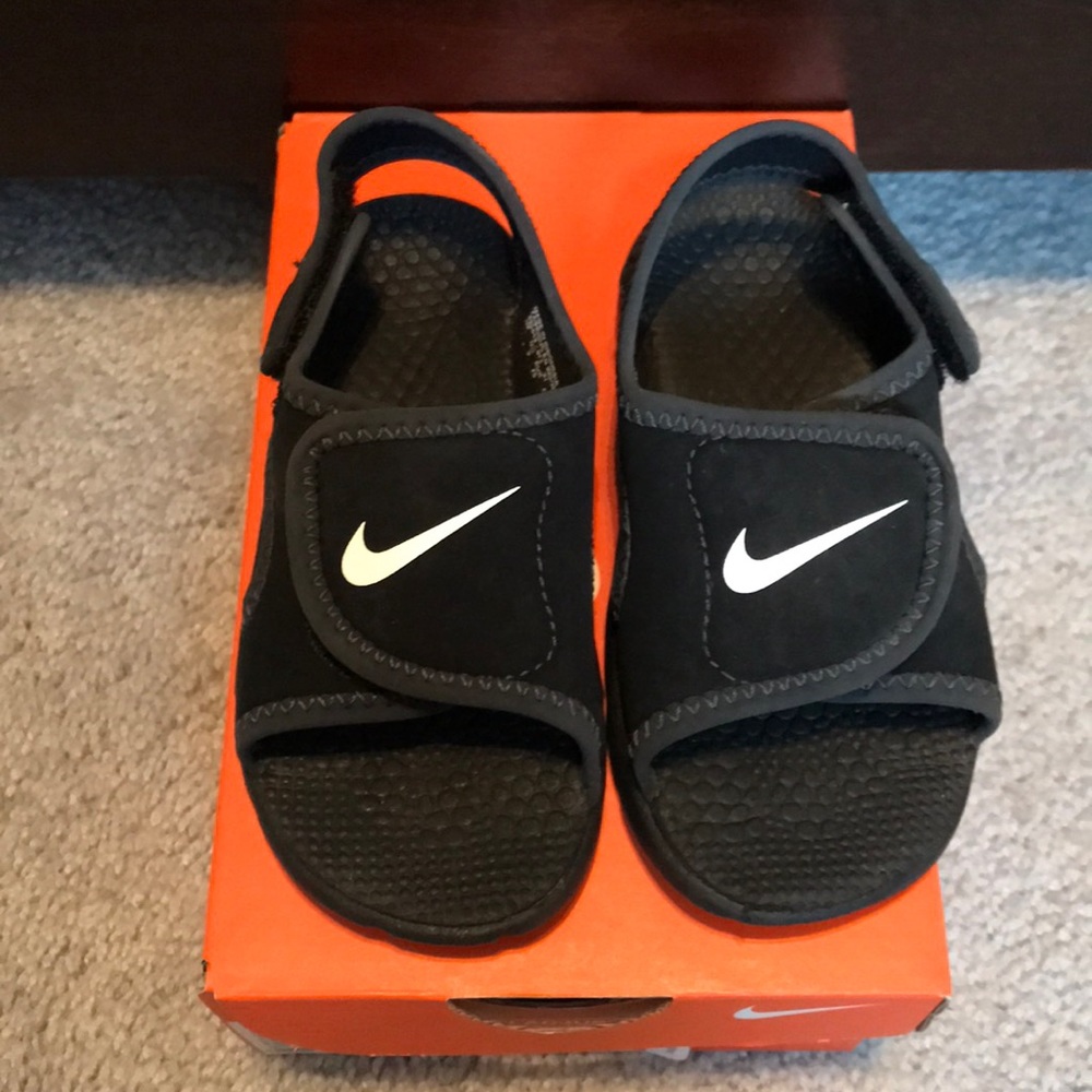 Nike Sunray Adjust Sandals - Boys (size 8C)